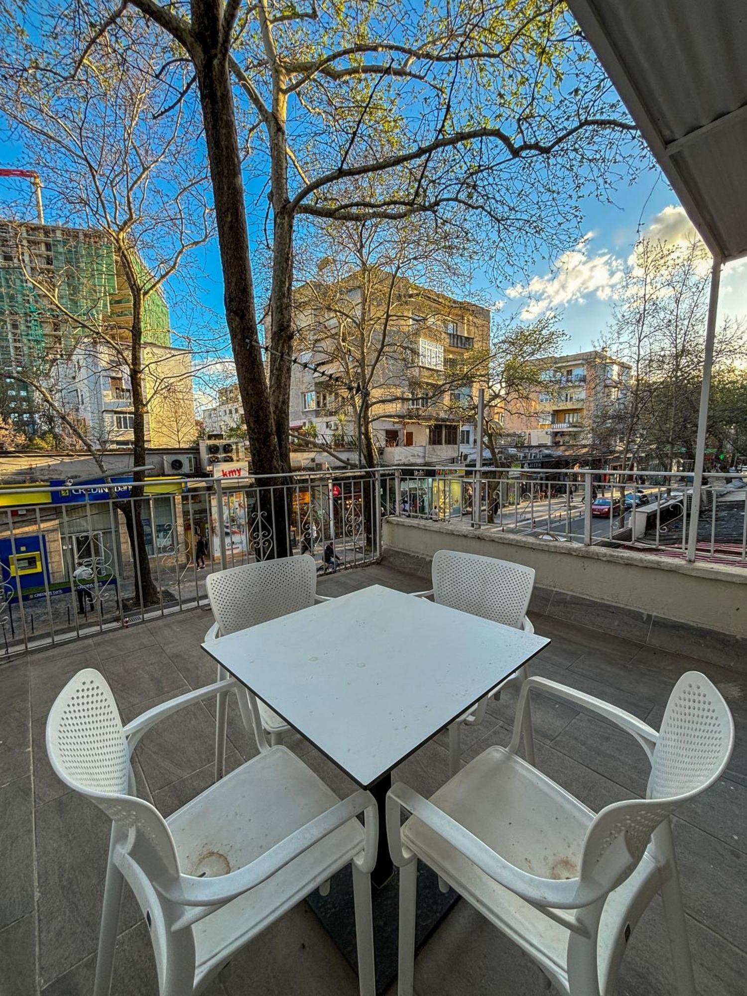 Spacious Fancy Apartment Tirana Exterior foto
