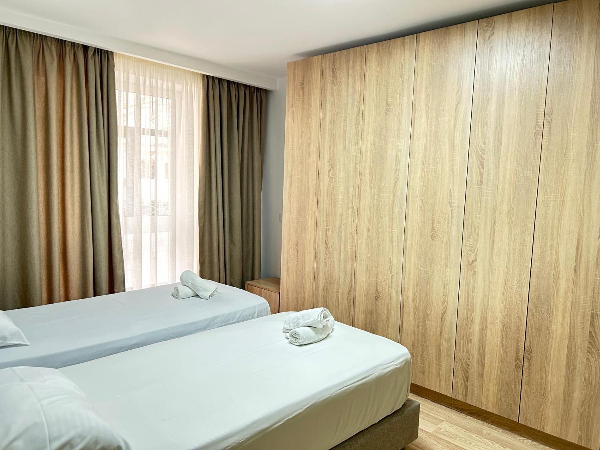 Spacious Fancy Apartment Tirana Exterior foto