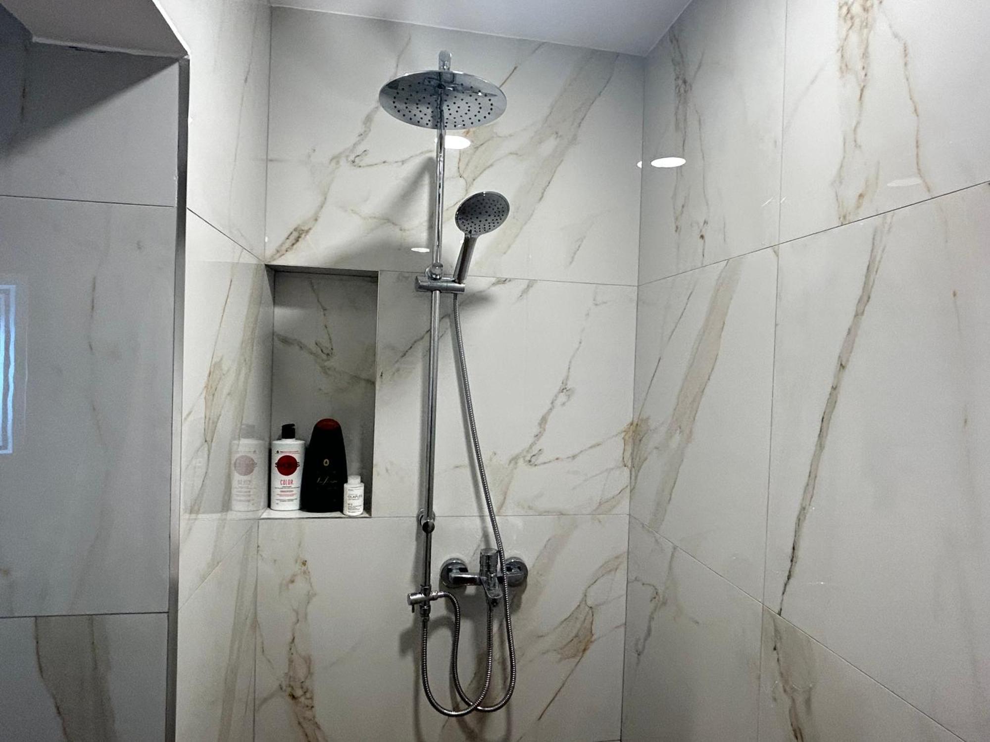 Spacious Fancy Apartment Tirana Exterior foto